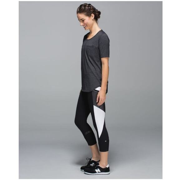 lululemon athletica Pants - Lululemon womens Run: Inspire Crop II *All Full-On Luxtreme black white size 4